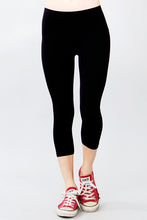 Load image into Gallery viewer, Womens Black Mid-Waisted Leggings
